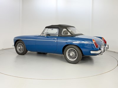 Lot 9 - 1974 MG B Roadster