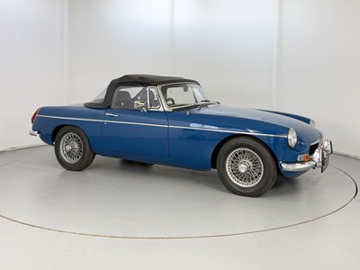 Lot 9 - 1974 MG B Roadster