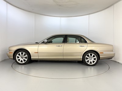 Lot 83 - 2003 Jaguar XJ8