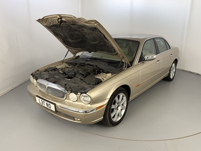 Lot 83 - 2003 Jaguar XJ8