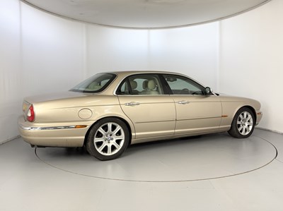 Lot 83 - 2003 Jaguar XJ8