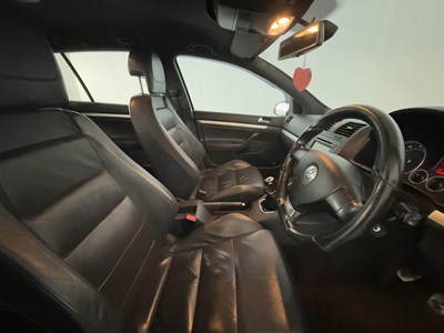 Lot 106 - 2006 Volkswagen Golf R32