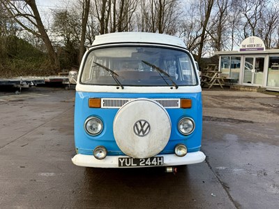 Lot 26 - 1970 Volkswagen T2 Transporter