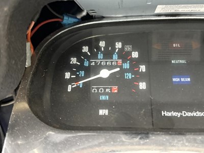 Lot 72 - 1983 Harley-Davidson FLHT