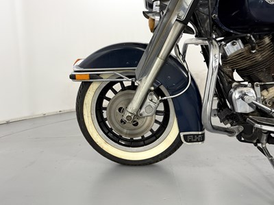 Lot 72 - 1983 Harley-Davidson FLHT