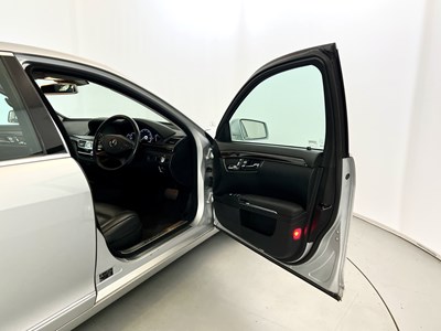 Lot 111 - 2010 Mercedes-Benz S350