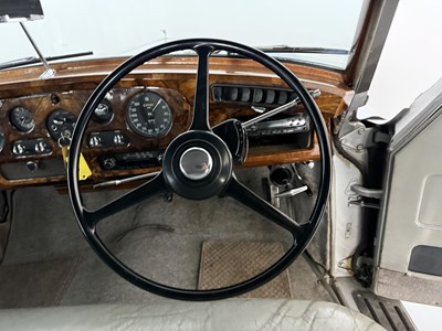 Lot 42 - 1961 Bentley S2