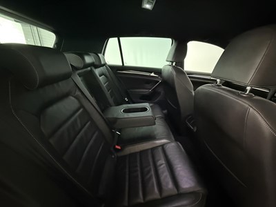 Lot 57 - 2014 Volkswagen Golf R