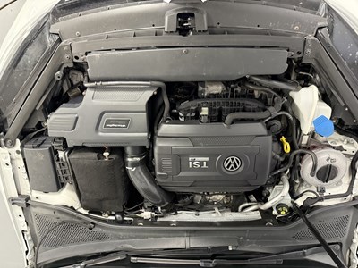 Lot 57 - 2014 Volkswagen Golf R