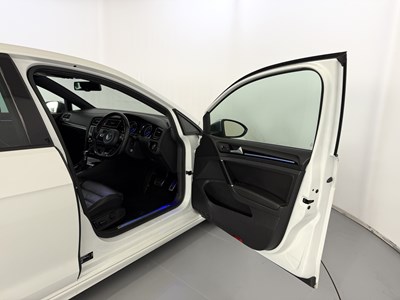 Lot 57 - 2014 Volkswagen Golf R