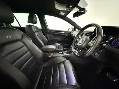 Lot 57 - 2014 Volkswagen Golf R