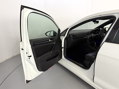 Lot 57 - 2014 Volkswagen Golf R