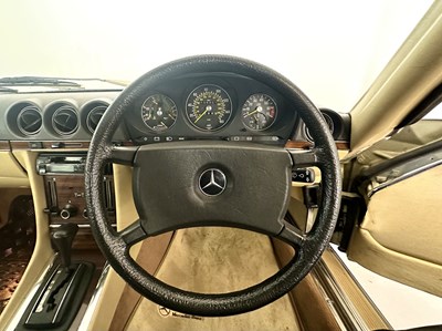 Lot 48 - 1983 Mercedes-Benz SL380