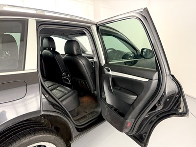 Lot 131 - 2006 Porsche Cayenne S