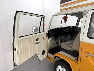 Lot 44 - 1980 Volkswagen T2 Camper