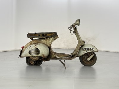 Lot 74 - Lambretta Vespa Scooter - NO RESERVE