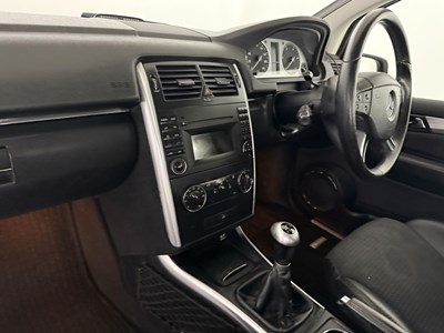 Lot 141 - 2009 Mercedes-Benz B200 Sport