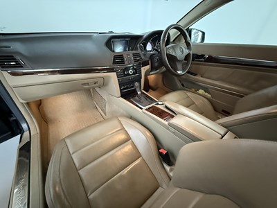 Lot 102 - 2010 Mercedes-Benz E250