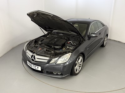Lot 102 - 2010 Mercedes-Benz E250