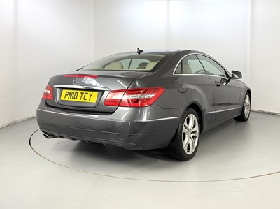 Lot 102 - 2010 Mercedes-Benz E250