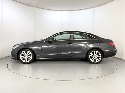 Lot 102 - 2010 Mercedes-Benz E250