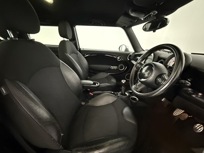 Lot 113 - 2011 Mini Cooper SD