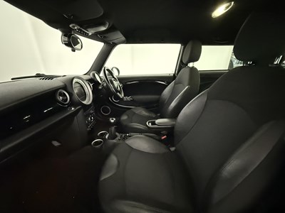 Lot 113 - 2011 Mini Cooper SD
