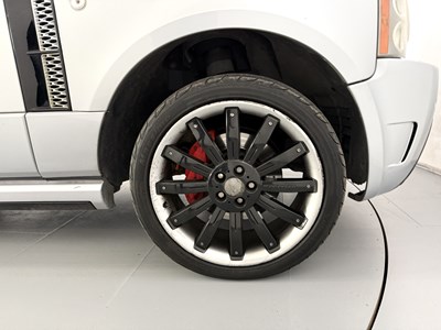 Lot 104 - 2006 Land Rover Range Rover Overfinch