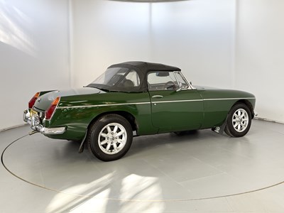 Lot 46 - 1976 MG B Roadster