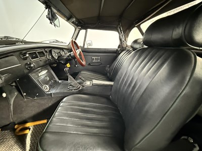 Lot 46 - 1976 MG B Roadster