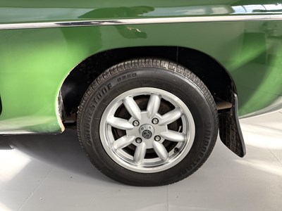 Lot 46 - 1976 MG B Roadster