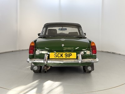 Lot 46 - 1976 MG B Roadster