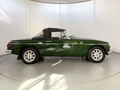 Lot 46 - 1976 MG B Roadster