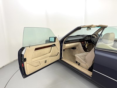 Lot 7 - 1994 Mercedes-Benz E320 Sportline Cabriolet