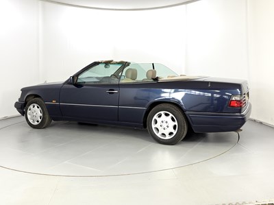 Lot 7 - 1994 Mercedes-Benz E320 Sportline Cabriolet
