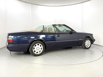 Lot 7 - 1994 Mercedes-Benz E320 Sportline Cabriolet