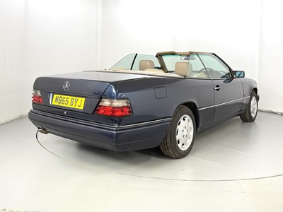 Lot 7 - 1994 Mercedes-Benz E320 Sportline Cabriolet