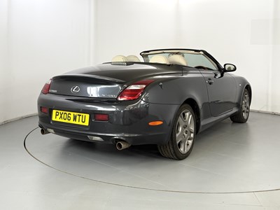 Lot 21 - 2006 Lexus SC430