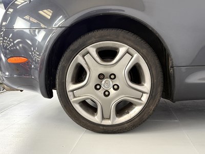 Lot 21 - 2006 Lexus SC430