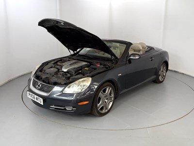 Lot 21 - 2006 Lexus SC430