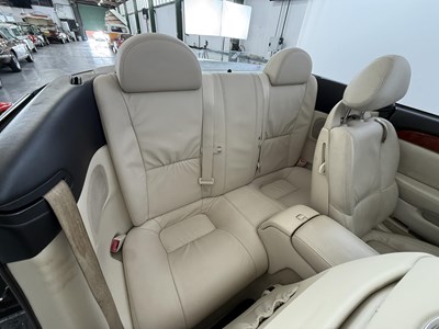 Lot 21 - 2006 Lexus SC430