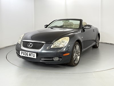 Lot 21 - 2006 Lexus SC430