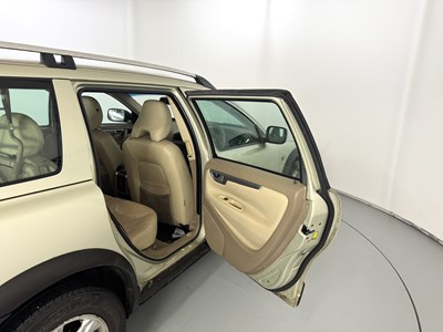 Lot 108 - 2006 Volvo XC70