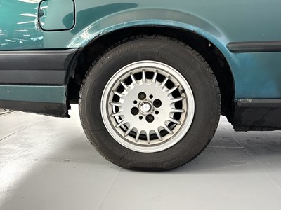 Lot 165 - 1992 BMW 318i Cabriolet