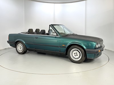 Lot 165 - 1992 BMW 318i Cabriolet