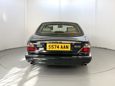 Lot 153 - 1998 Jaguar XJ8 Sovereign