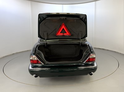 Lot 153 - 1998 Jaguar XJ8 Sovereign