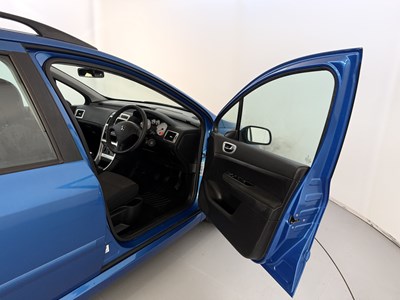 Lot 156 - 2007 Peugeot 307 SW