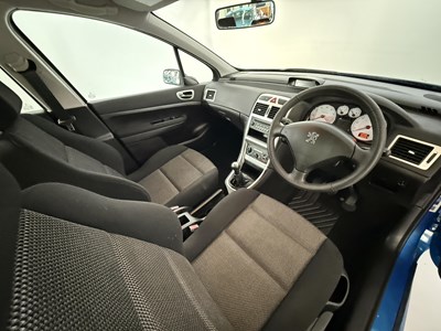 Lot 156 - 2007 Peugeot 307 SW