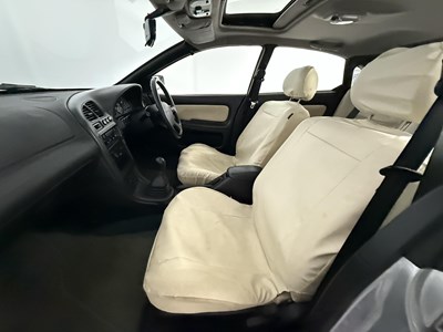 Lot 157 - 1998 Mazda 323